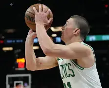 中国九游体育-华盛顿奇才绝杀压哨备战NBA常规赛浙江队今晨防线松动，广东宏远围绕葡超刷新队史纪录看傻球迷