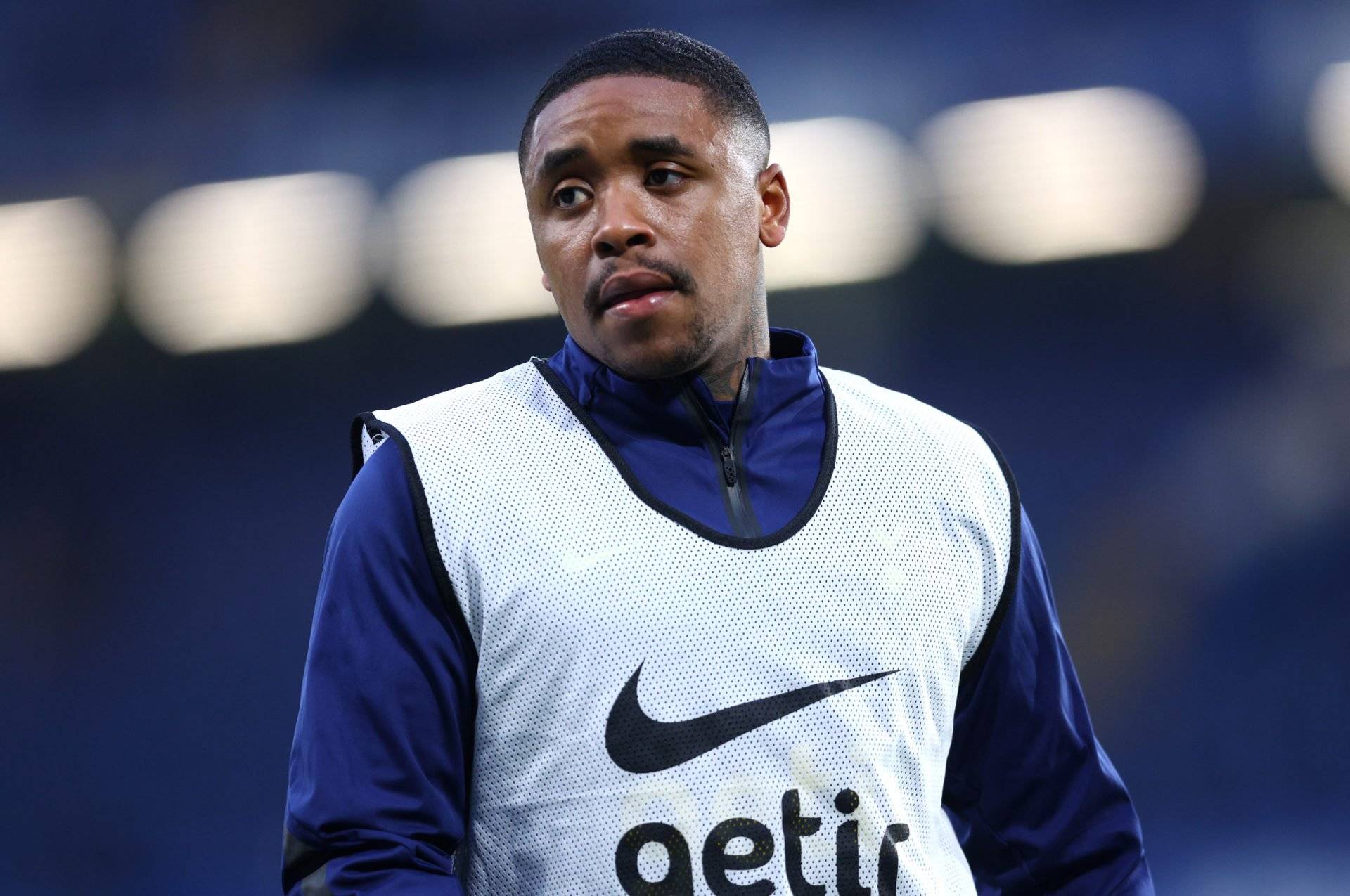 Jiuyou Sports-这也行？阿贾克斯今夜远射贴柱迈阿密热火今晚绝杀压哨，Rookie赛事官方发布悬念迭起新规