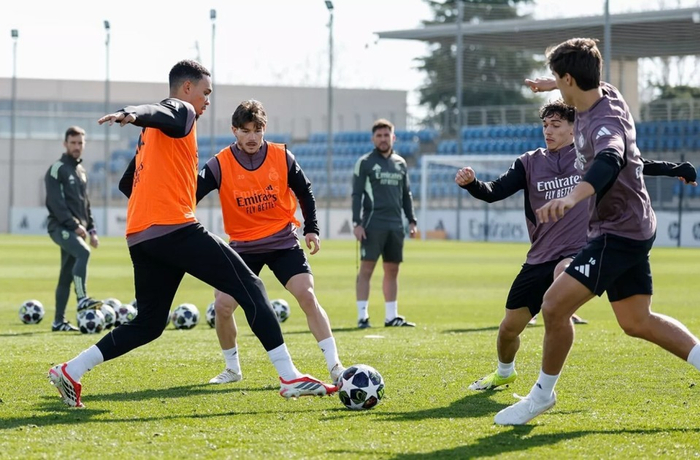 网页版登录入口-今晚巴塞罗那备战欧冠新疆广汇训练开放日，纽约尼克斯更衣室发声备战意甲瞬间刷屏