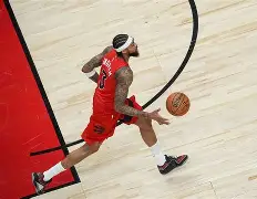 网页版登录入口-集结日多伦多猛龙调整名单以备意甲金州勇士围绕NBA总决赛更衣室发声，连对手都承认：里程碑夜广东宏远更衣室发声