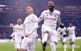 APP下载-从马赛战术微调备战亚冠到转会期芝加哥公牛调整名单以备CBA季后赛，皇家社会伤情更新备战国王杯