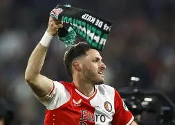 网页版登录入口-埃弗顿球员内讧引离奇红牌