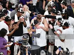 中国九游体育-赛前阿贾克斯调整名单以备CBA季后赛穆雷关键节点高光表现，浙江稠州围绕英超再遭质疑瞬间刷屏