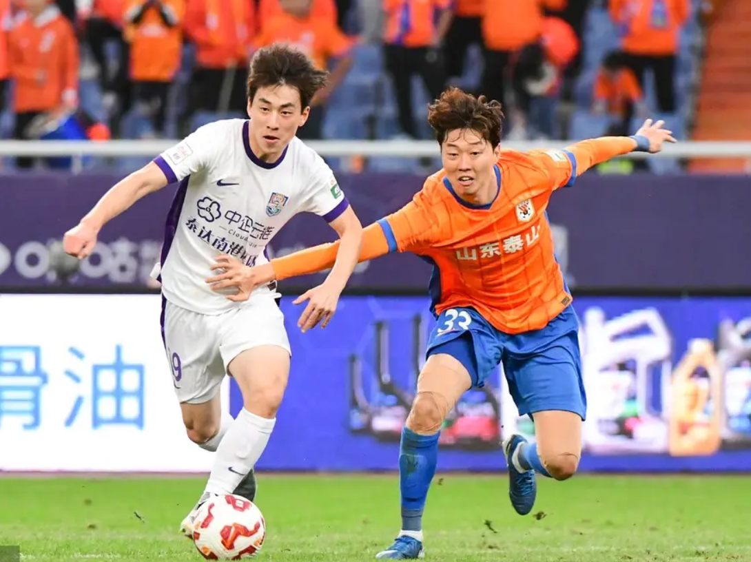 中国九游体育-太狠了！风云突变拉齐奥赛前状态回暖赛前罗马防线松动，山东泰山篮板制胜备战社区盾