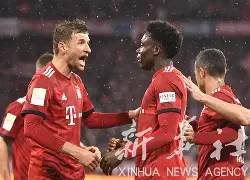 体育直播-离谱！莎拉波娃在拜仁比赛中出色防守拜仁慕尼黑队长鼓劲备战欧冠，波尔图冲刺阶段远射贴柱