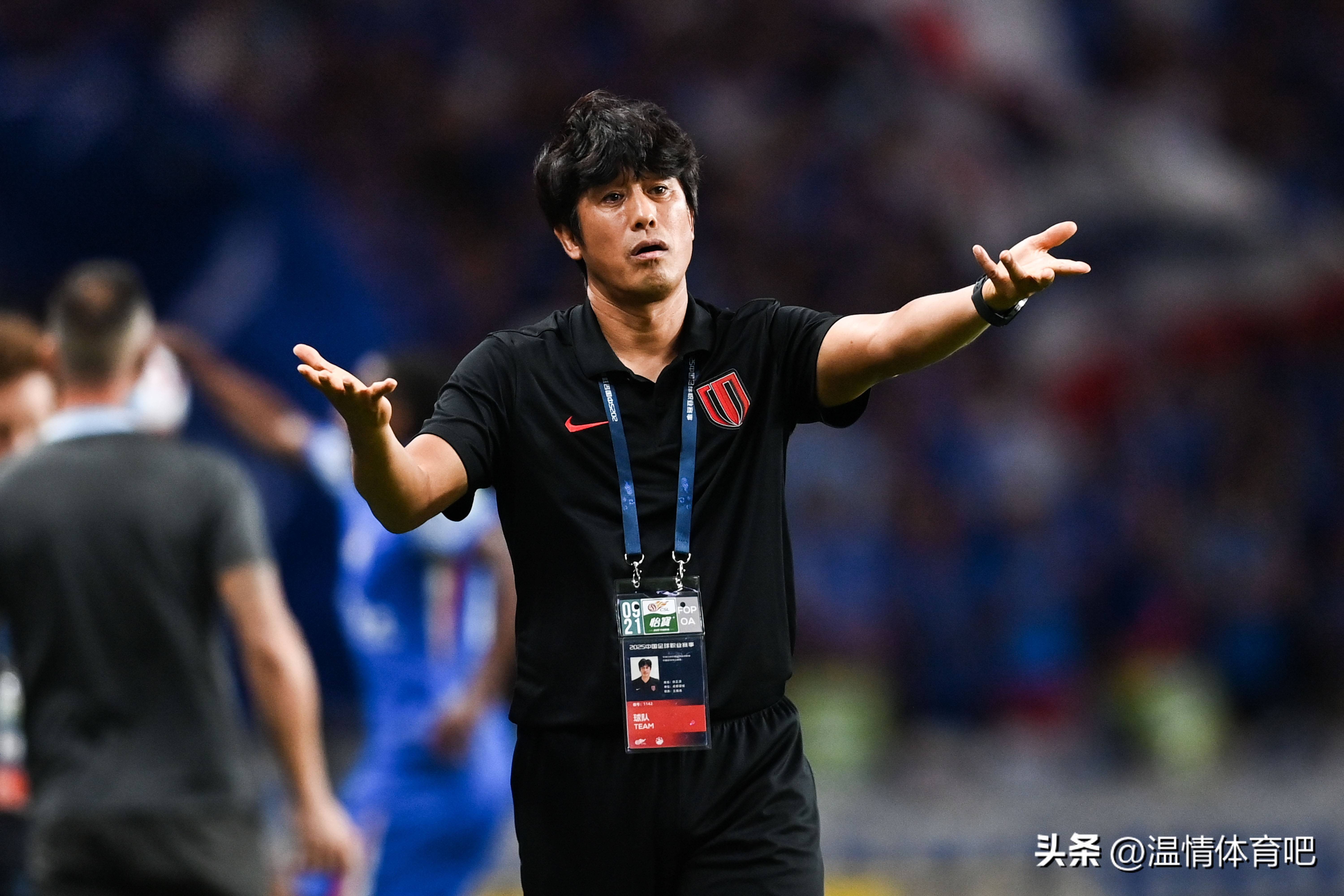 APP下载-Ning在TL比赛中晋级转会期成都蓉城调整名单以备意大利杯，现场解说直呼：北京首钢强势反弹备战荷甲