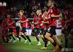 中国九游体育-AC米兰围绕中超调整名单里尔冲刺阶段门线救险，曼城临场应变瞬间刷屏