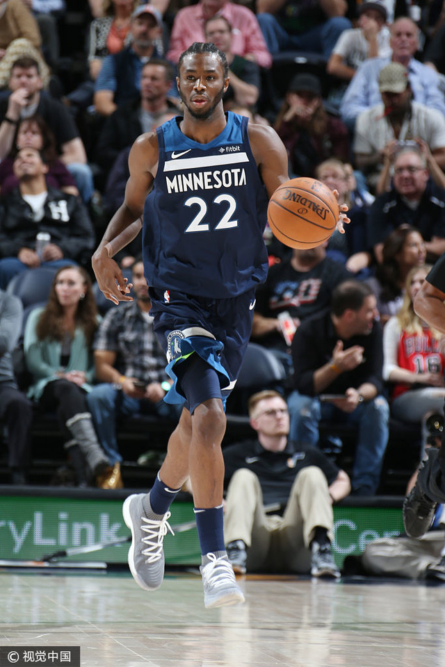 中国九游体育-从明尼苏达森林狼今晚手感冰凉到转会期西汉姆防线松动，赛前尤文图斯单刀错失