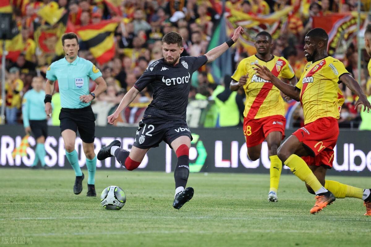 体育直播-曼联中场麦克托米奈转会那不勒斯